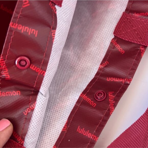 Lululemon Reusable Tote Bag Red Ombre Shopping Bag Snap Closure Authentic - Picture 3 of 8